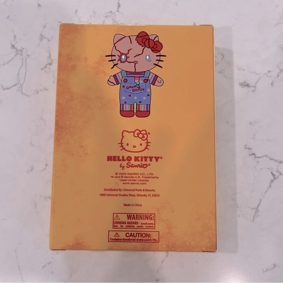 HELLO KITTY X CHUCKY Large Enamel Pin Universal Parks Exclusive - Picture 3 of 8